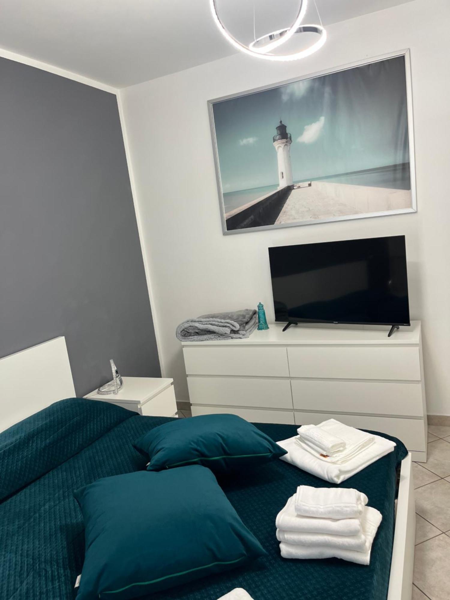 Ferienwohnung La Perla Del Mare - 9 Minutes From Fco Airport - Free Wifi E Netflix Fiumicino Exterior foto